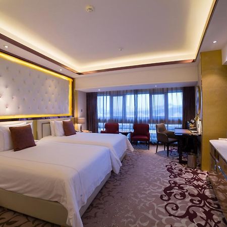 Shan Dong Hotel Цзинань Экстерьер фото